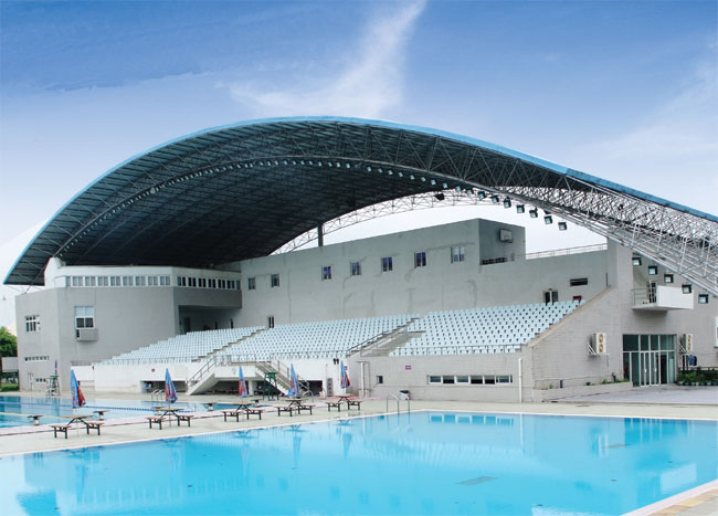 龙海游泳馆网架